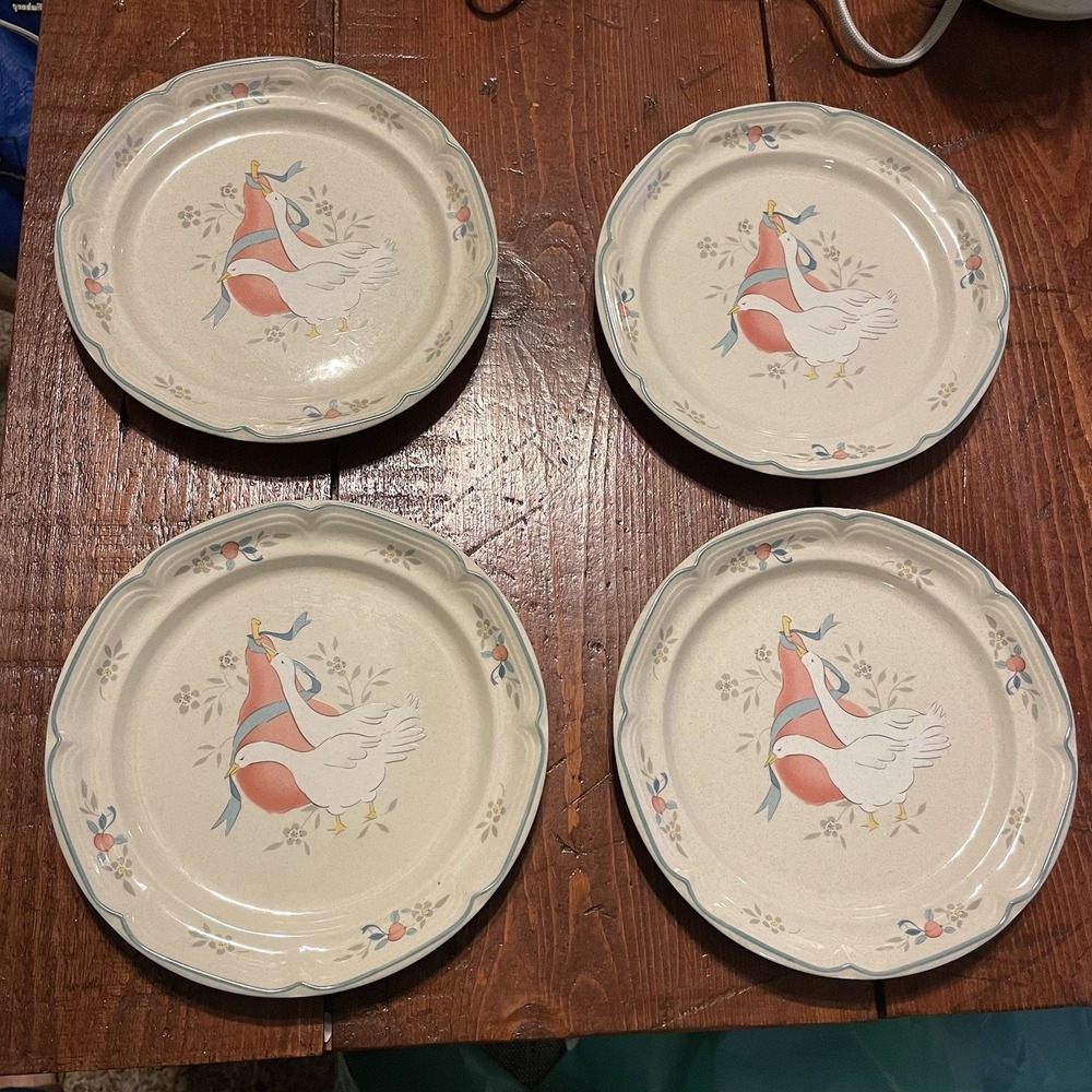 Vintage International Stoneware Marmalade Goose 7 1/2 Salad Plates Set of 4